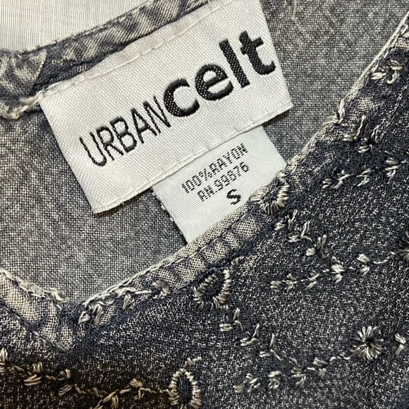 Urban Celt sleeveless grey maxi dress with tie waist - Picture 4 of 6